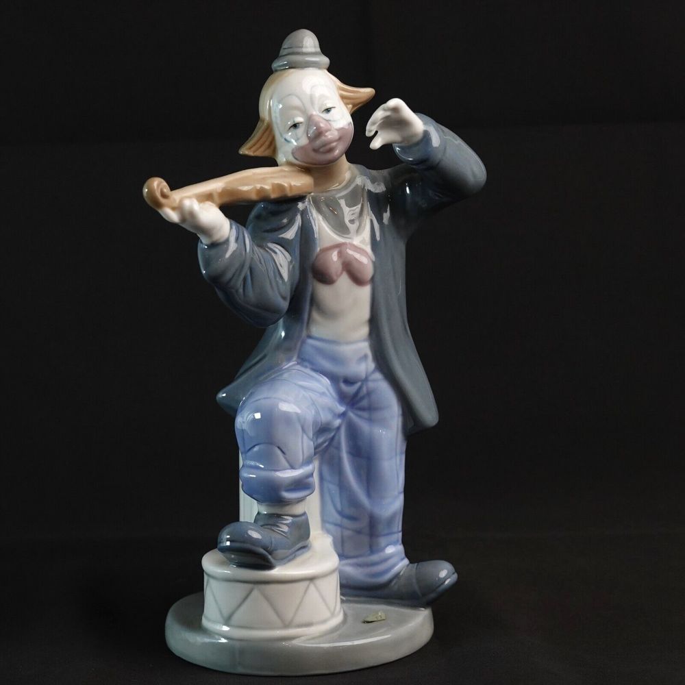 VTG Paul Sebastian Clown Porcelain Figurine Playing Violin Made In Mexico 1992